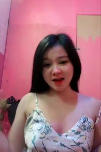 Auliya Cantik Pertama Kali Live