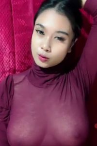 Cewek Cantik Payudara Montok Transparan