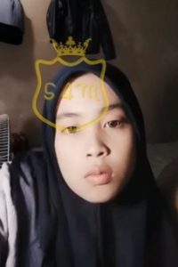 Putri Jilbab Show Memek Dicolok