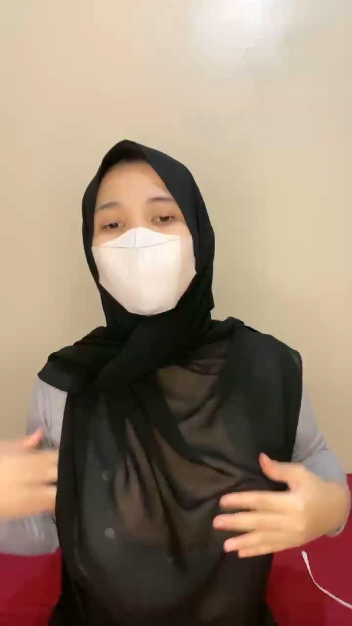Bokep jilbab di remes toket