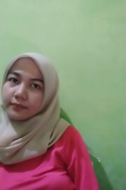 Lizza Jilbab Live Show Baru Berani Buka Susu