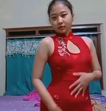 Leha Dress Ketat Merah Merona Endingnya Omek