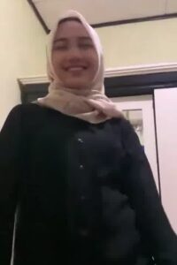 Liburan Ngentot Pacar Jilbab Cantik